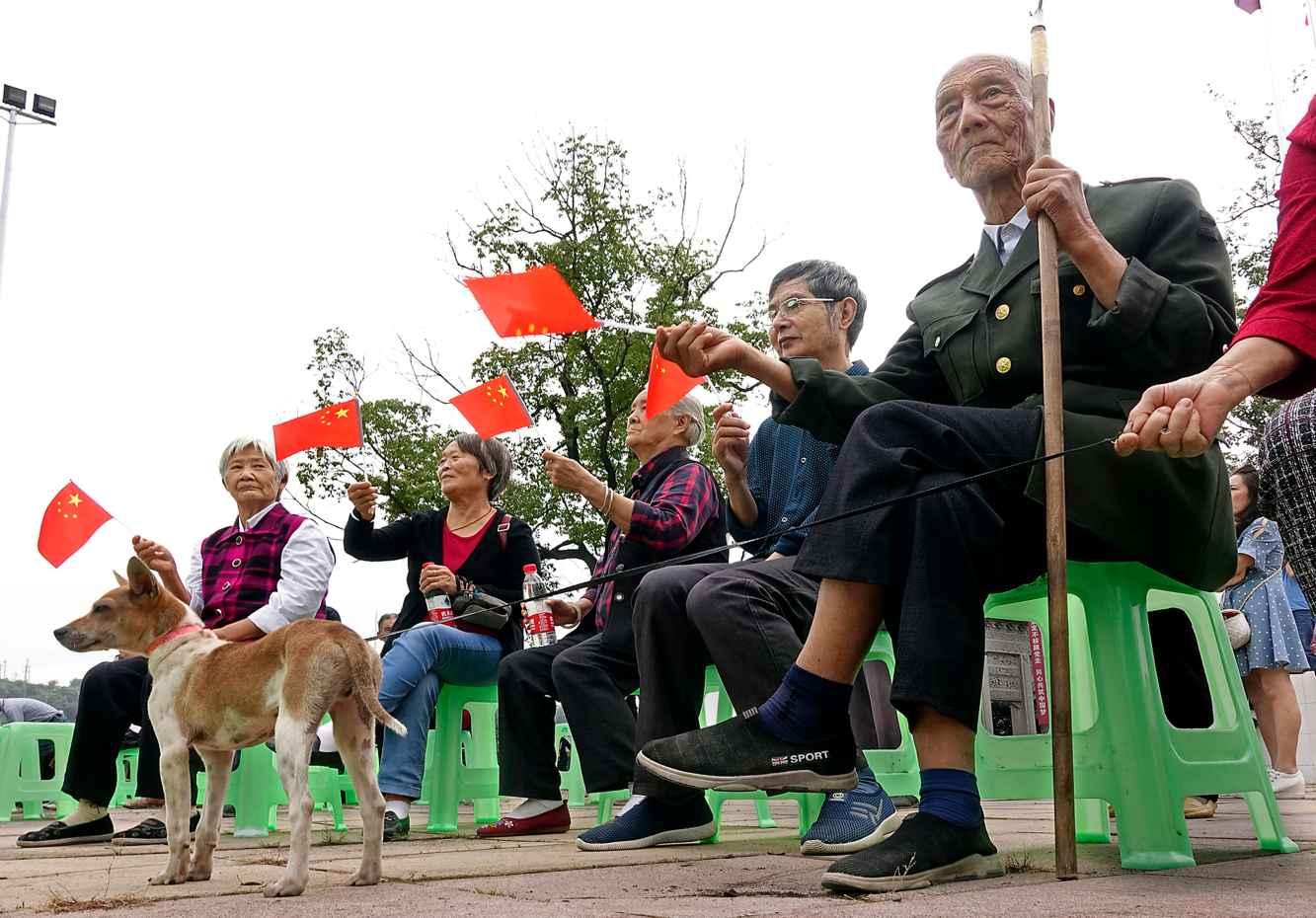 儿子不愿抚养母亲可以告上法庭吗？游戏画面