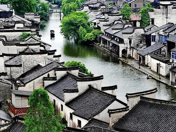 小众的潮玩“大娃”为什么价值那么高？